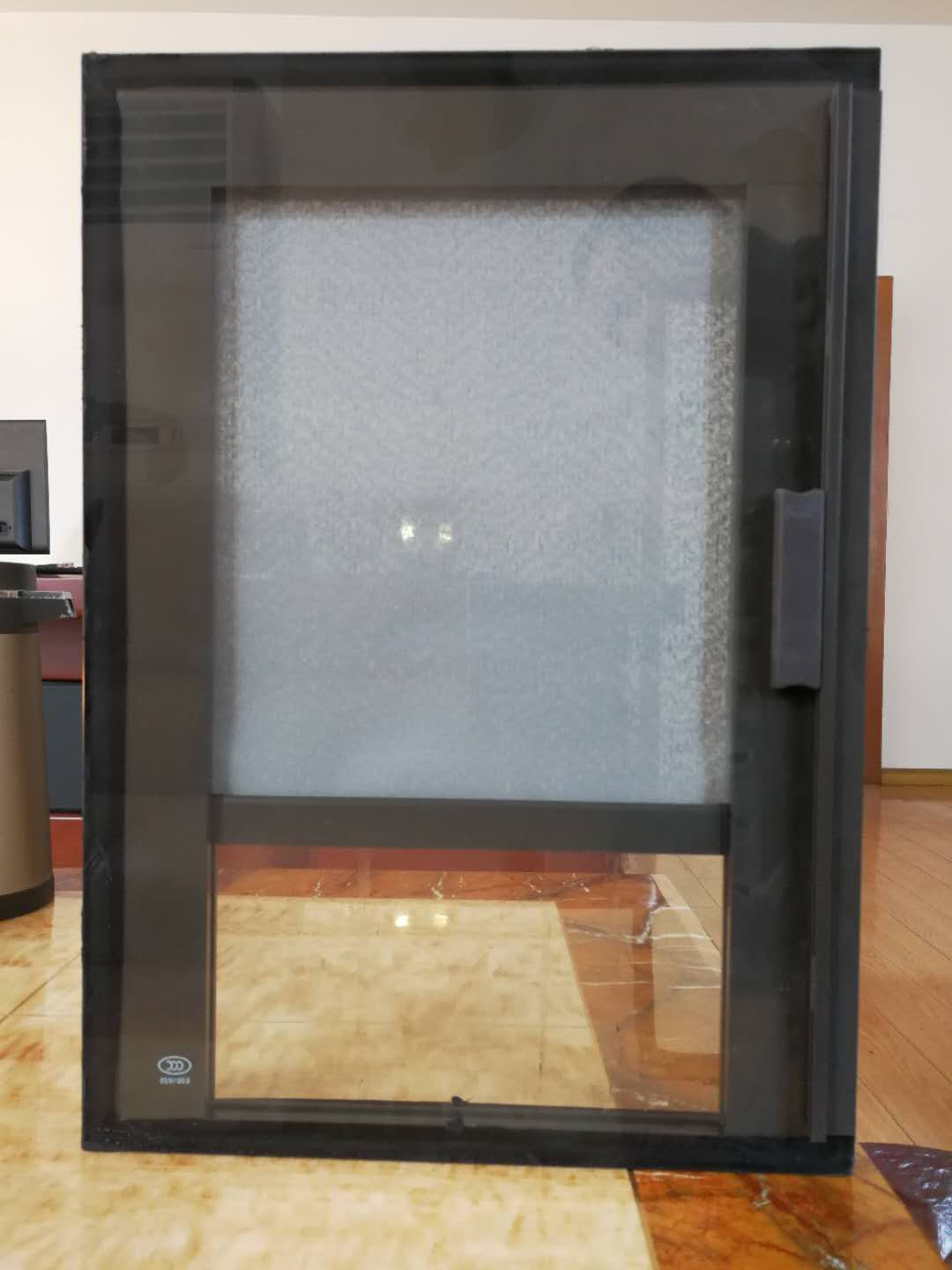 内置玻纤卷帘中空玻璃